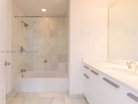 1050 Brickell Ave 606, Miami FL - photo 19 of 41
