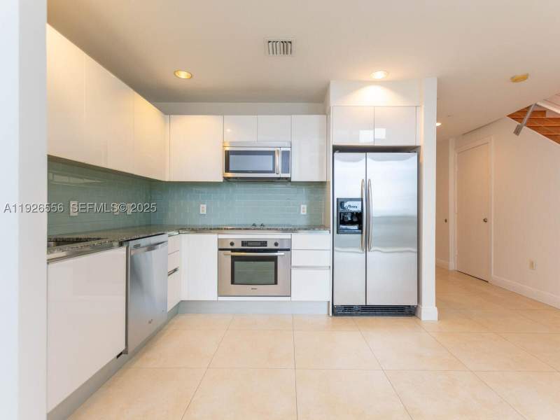 1 bedroom Condominium at 1050 Brickell Ave 606, 1060 Brickell Condo, Miami — photo 4