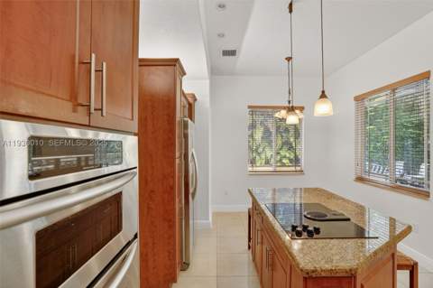 2913 SW 13th St, Miami FL - photo 14 of 56