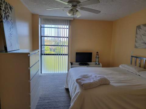 3301 N Country Club Drive 506, Aventura FL - photo 19 of 32