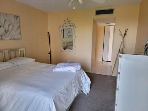 3301 N Country Club Drive 506, Aventura FL - photo 21 of 32
