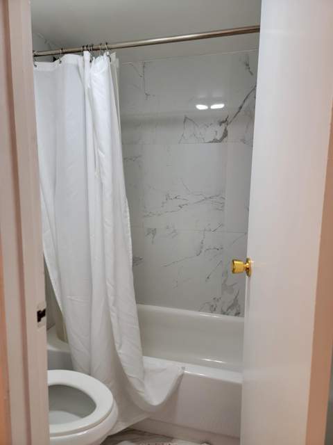 3301 N Country Club Drive 506, Aventura FL - photo 24 of 32