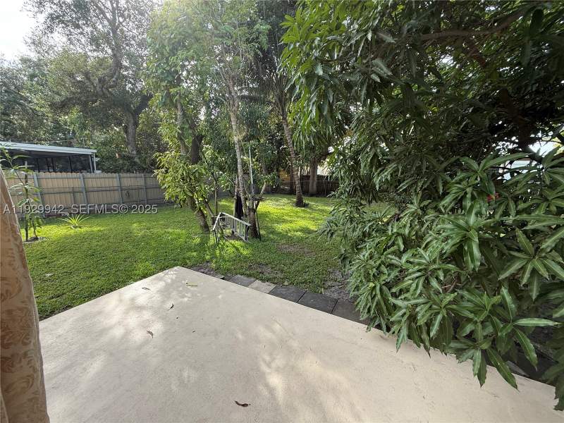 4 bedroom SingleFamilyResidence at 14630 NE 5th Ct, Oak Ranch Manor Corr Pl O, Miami — photo 5