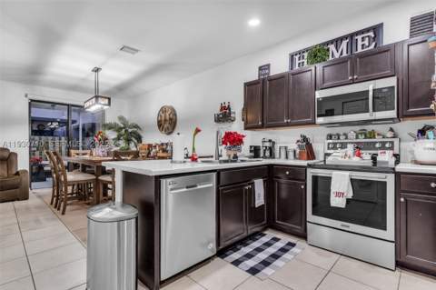 11424 SW 251st St, Homestead FL - photo 11 of 43
