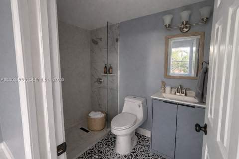 1027 Pennsylvania Ave 302, Miami Beach FL - photo 8 of 19