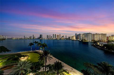 2600 Island Blvd 703, Aventura FL - photo 14 of 25