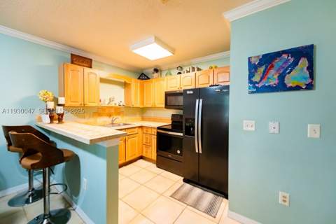 63 NW 17th Pl 6, Miami FL - photo 7 of 16