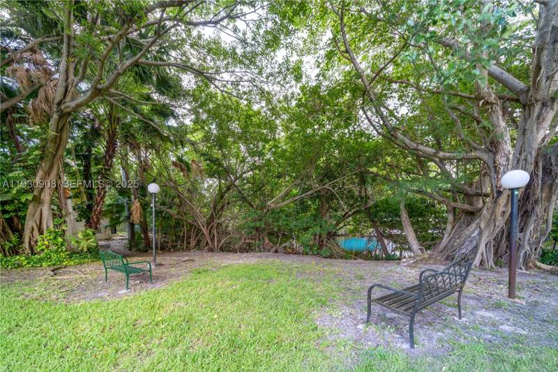 3 bedroom Condominium at 19212 NE 25th Ave 283D, Riverwood Sec 3, Miami — photo 2
