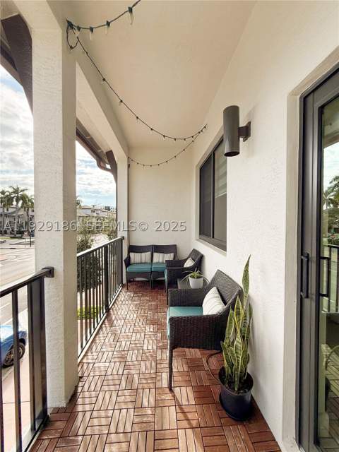 4654 NW 84th Ave, Doral FL - photo 21 of 63