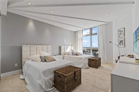 17301 Biscayne Blvd Ph-5, North Miami Beach FL - photo 12 of 16