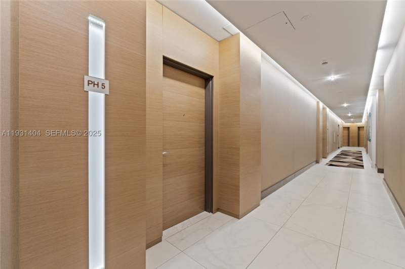 3 bedroom Condominium at 17301 Biscayne Blvd Ph-5, Marina Palms Residences N, North Miami Beach — photo 3
