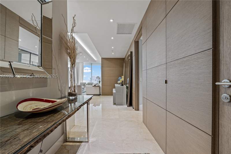 3 bedroom Condominium at 17301 Biscayne Blvd Ph-5, Marina Palms Residences N, North Miami Beach — photo 4