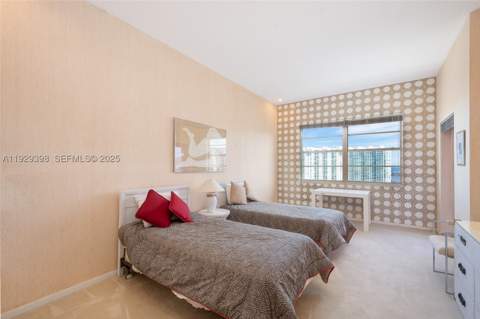 2851 NE 183rd St 2211 E, Aventura FL - photo 15 of 18