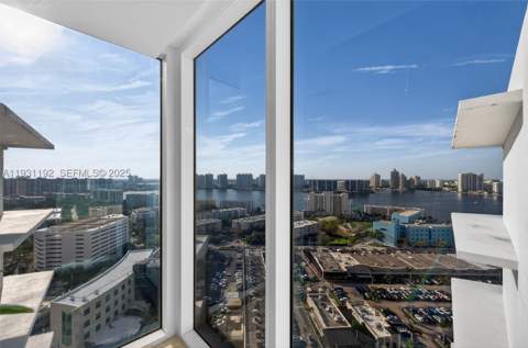 18001 Collins Ave 2101, Sunny Isles Beach FL - photo 10 of 35