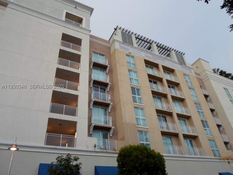 2 bedroom Condominium at 7275 SW 90th Way G 611, Downtown Dadeland, Miami — photo 2