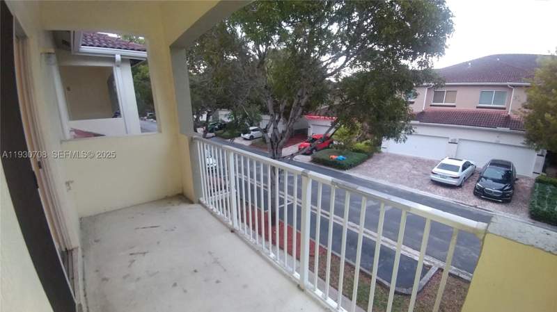 2 bedroom Townhouse at 2452 SE 19th Ct, Towngate North, Homestead — photo 5
