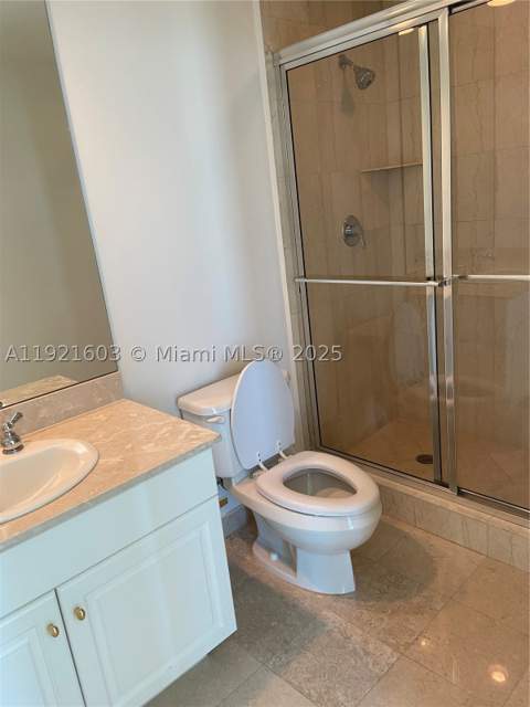 3370 Hidden Bay Dr 1914, Aventura FL - photo 13 of 18