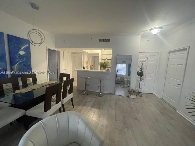 1 bedroom Condominium at 3105 NE 184th St 7202, Village By The Bay Condo, Aventura — photo 4