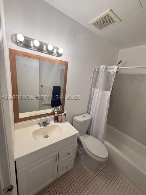 18101 NW 68th Ave C202, Hialeah FL - photo 10 of 10