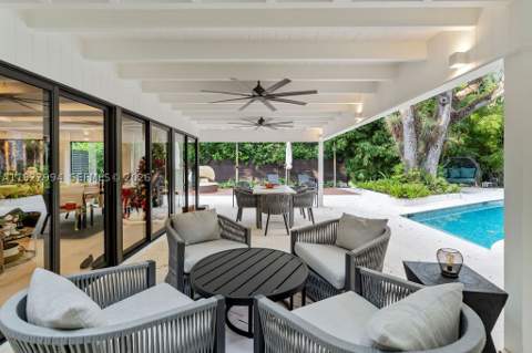 4095 Battersea Rd, Miami FL - photo 10 of 53