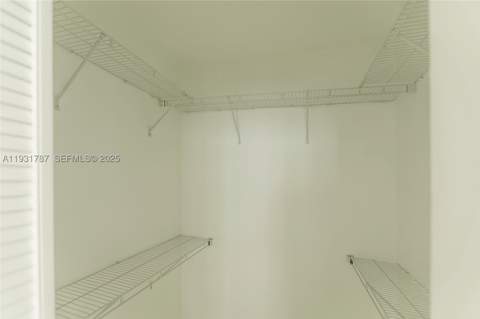 335 S Biscayne Blvd 2710, Miami FL - photo 16 of 63