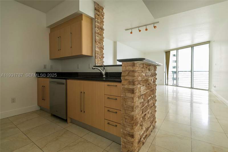 1 bedroom Condominium at 335 S Biscayne Blvd 2710, One Miami East Condo, Miami — photo 5