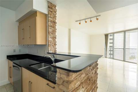 335 S Biscayne Blvd 2710, Miami FL - photo 7 of 63