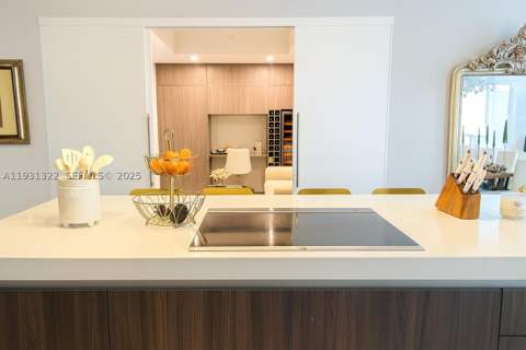 851 NE 1st Ave 2212, Miami FL - photo 14 of 52
