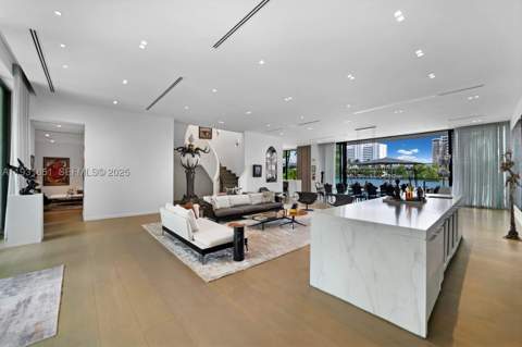6411 Allison Rd, Miami Beach FL - photo 11 of 51