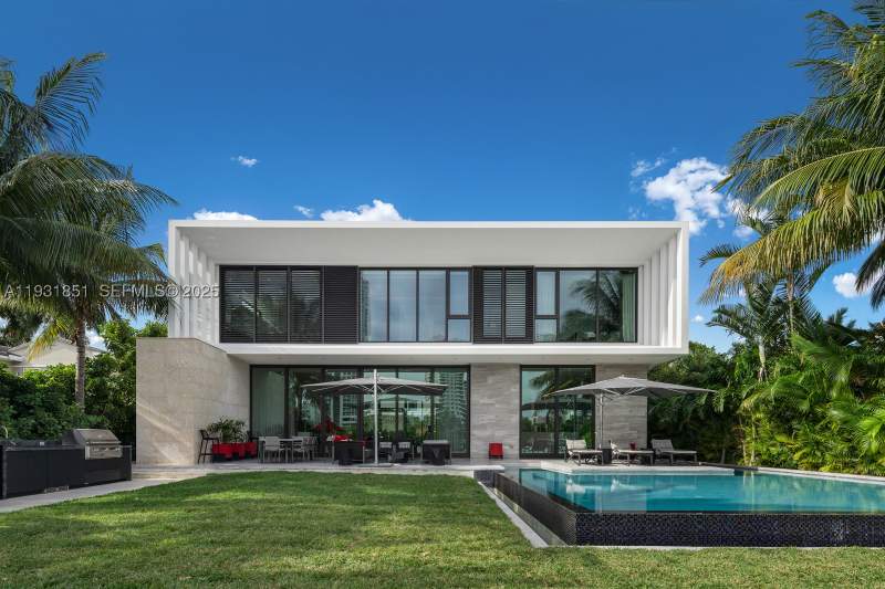 7 bedroom SingleFamilyResidence at 6411 Allison Rd, Indian Creek Sub, Miami Beach — photo 3