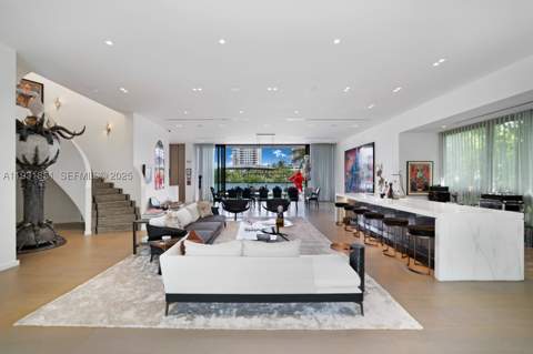 6411 Allison Rd, Miami Beach FL - photo 7 of 51