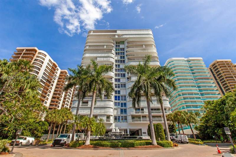 4 bedroom Condominium at 10155 Collins Ave 410, Bal Harbour 101 Condo, Bal Harbour — photo 2
