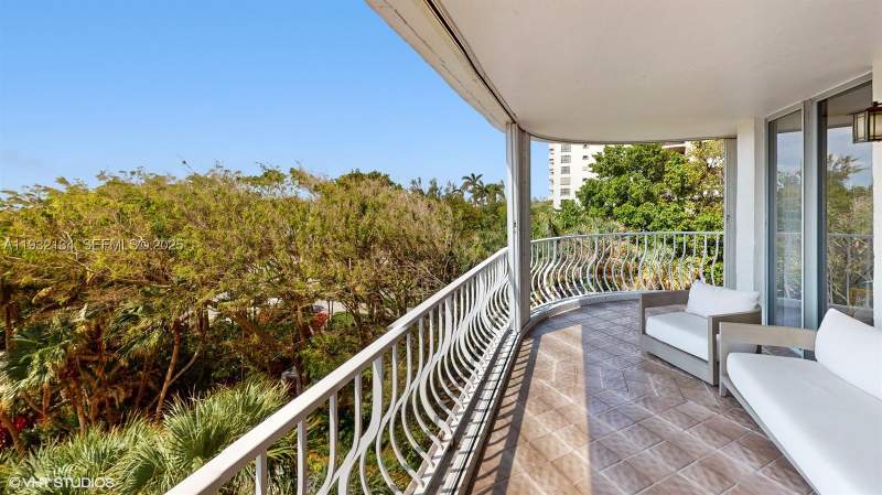 4 bedroom Condominium at 10155 Collins Ave 410, Bal Harbour 101 Condo, Bal Harbour — photo 4