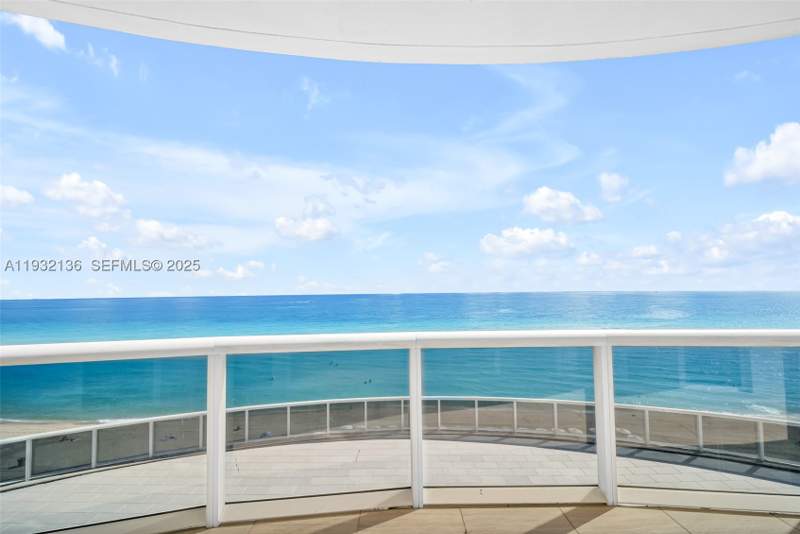 3 bedroom Condominium at 16001 Collins Ave 701, Tdr Tower I Condo, Sunny Isles Beach — photo 2