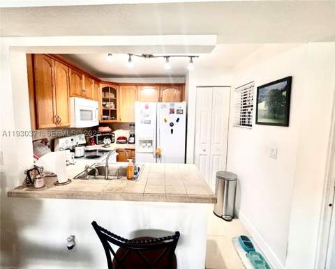 6455 W 27th Ave 44-13, Hialeah FL - photo 17 of 27