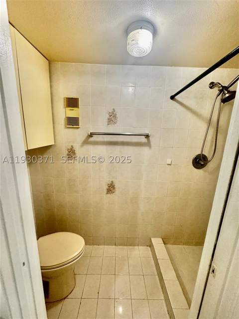 6455 W 27th Ave 44-13, Hialeah FL - photo 23 of 27