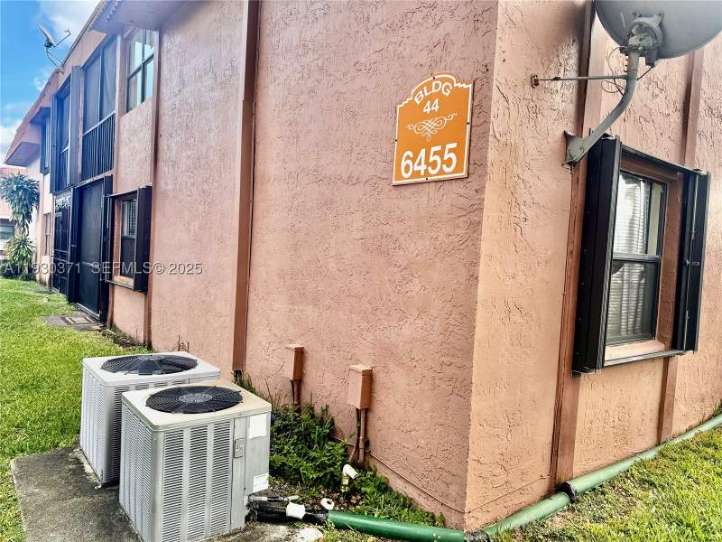 2 bedroom Condominium at 6455 W 27th Ave 44-13, Lago Grande Condo Three C, Hialeah — photo 4