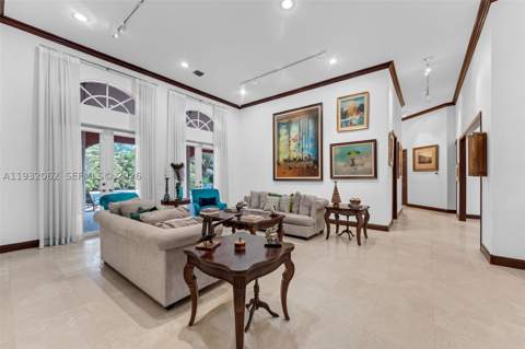 11825 S Mitchell Manor Cir, Pinecrest FL - photo 11 of 56