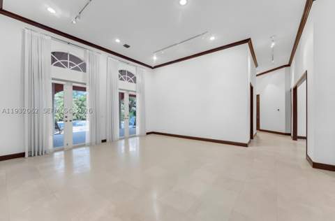 11825 S Mitchell Manor Cir, Pinecrest FL - photo 12 of 56