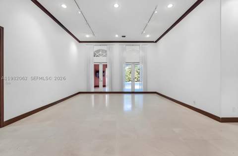 11825 S Mitchell Manor Cir, Pinecrest FL - photo 9 of 56
