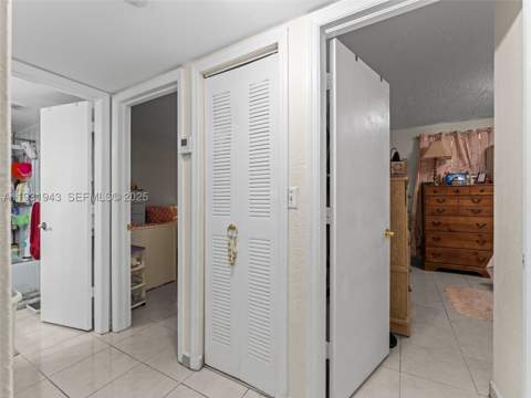 1655 W 44th Pl 448, Hialeah FL - photo 11 of 25
