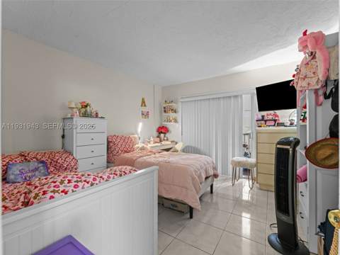 1655 W 44th Pl 448, Hialeah FL - photo 13 of 25