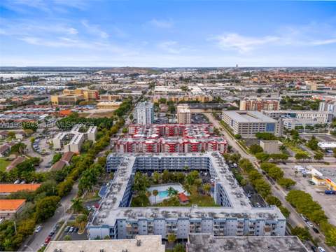 1655 W 44th Pl 448, Hialeah FL - photo 23 of 25