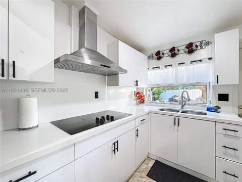 1860 NW 127th St, Miami FL - photo 15 of 48