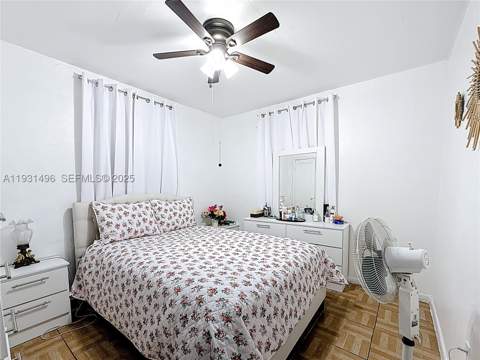 1860 NW 127th St, Miami FL - photo 21 of 48