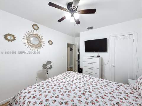 1860 NW 127th St, Miami FL - photo 23 of 48