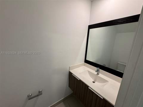 10461 NW 82nd St 6, Doral FL - photo 8 of 19