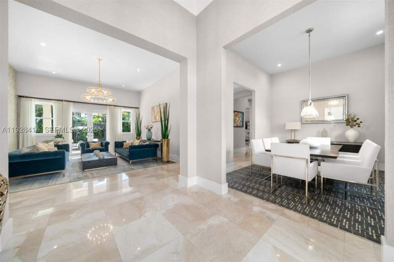 4 bedroom SingleFamilyResidence at 7222 SW 79th Ter, Sleep Hollow Amended, Miami — photo 2
