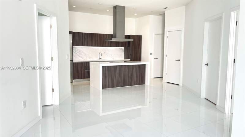 2 bedroom Condominium at 851 NE 1st Ave 412, Paramount Miami Worldcent, Miami — photo 4