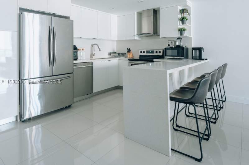 3 bedroom Condominium at 19380 Collins Ave 1003, Oceanview Building B Cond, Sunny Isles Beach — photo 5